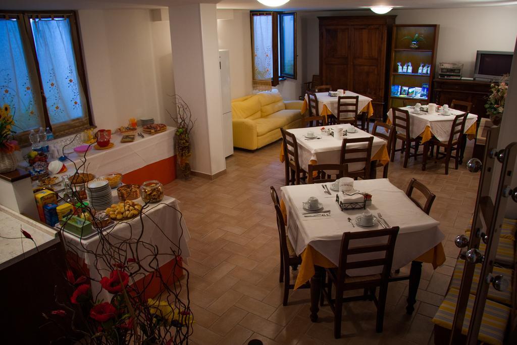 P&P Assisi Camere Bastia Umbra Eksteriør billede