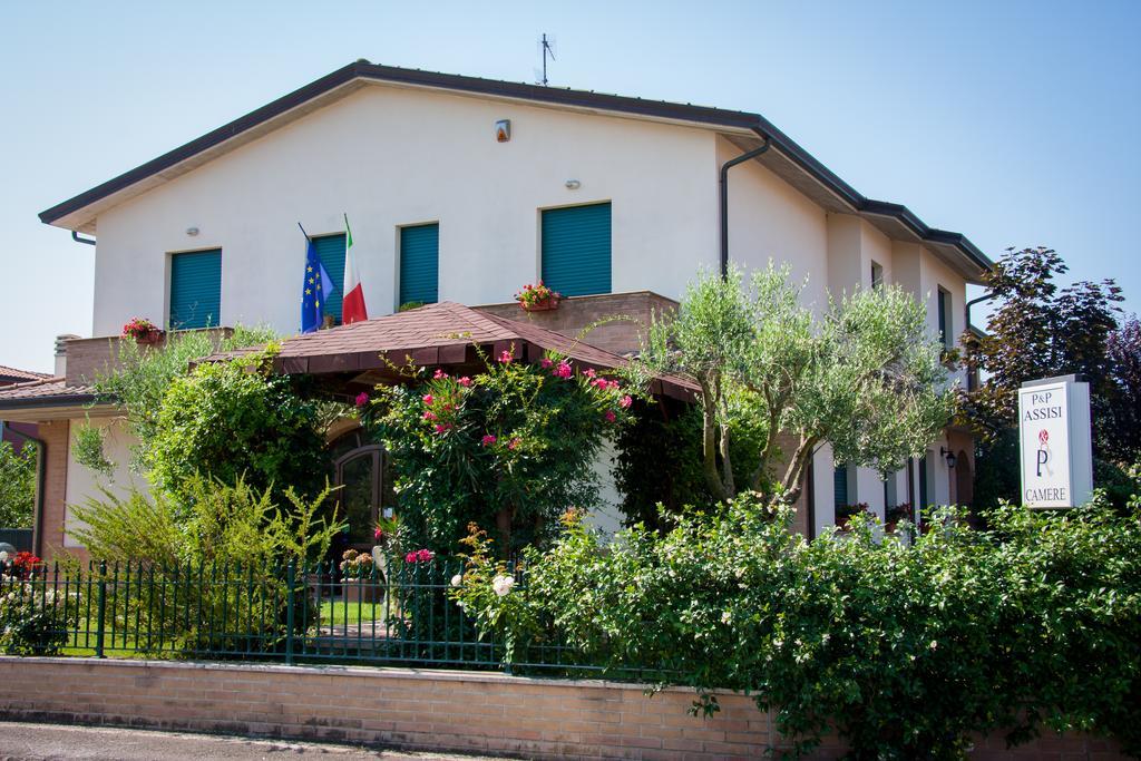 P&P Assisi Camere Bastia Umbra Eksteriør billede